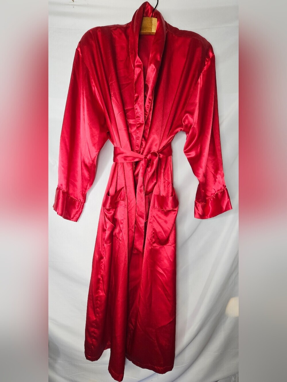 Vtg Victoria Secret Red Satin Long Robe Womens M/L Shoulder Pads Wrap Kimono